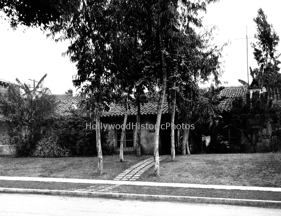 Villa Primavera Apartments 1 1928 1308 Harper Ave. West Hollywood.jpg